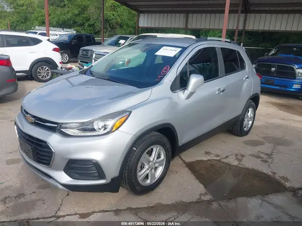 KL7CJLSB6LB039899 2020 CHEVROLET TRAX - Image 2