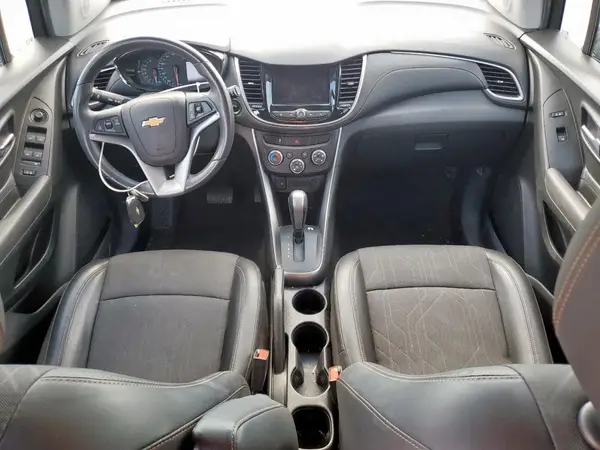 KL7CJLSB6LB055942 2020 CHEVROLET TRAX - Image 8