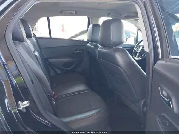 KL7CJLSB6LB065421 2020 CHEVROLET TRAX - Image 8