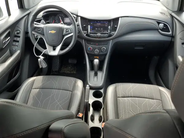 KL7CJLSB6LB078377 2020 CHEVROLET TRAX - Image 8