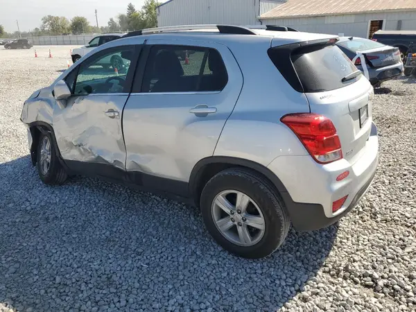 KL7CJLSB6LB320035 2020 CHEVROLET TRAX - Image 2