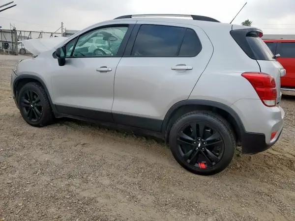 KL7CJLSB6LB324019 2020 CHEVROLET TRAX - Image 2