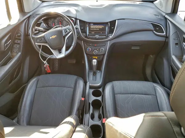 KL7CJLSB6LB327907 2020 CHEVROLET TRAX - Image 8