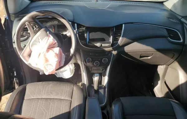 KL7CJLSB6LB329396 2020 CHEVROLET TRAX - Image 8