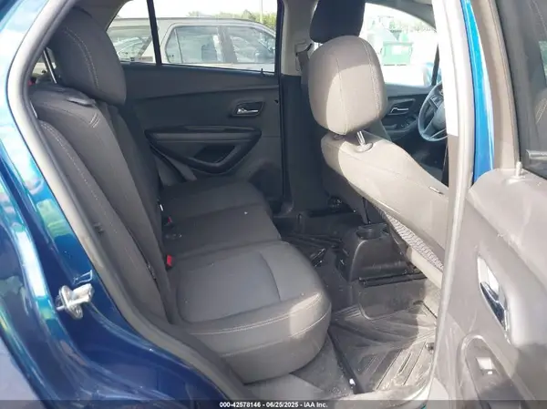 KL7CJLSB6LB337546 2020 CHEVROLET TRAX - Image 8
