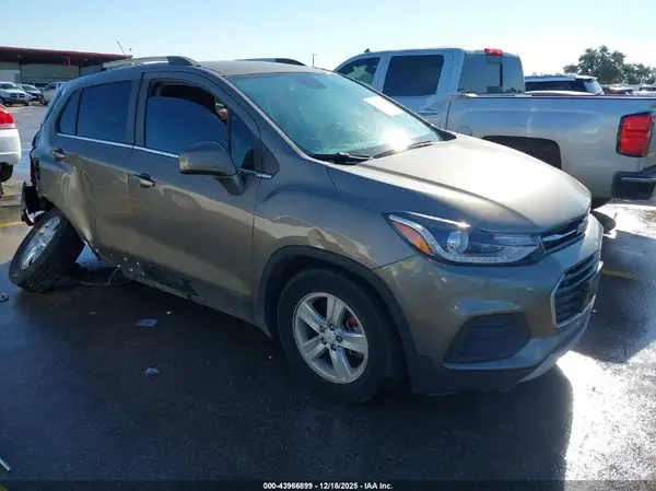 KL7CJLSB6LB353763 2020 CHEVROLET TRAX - Image 1
