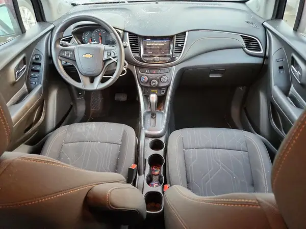 KL7CJLSB6LB353987 2020 CHEVROLET TRAX - Image 8