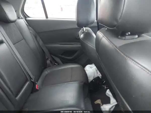 KL7CJLSB6MB304676 2021 CHEVROLET TRAX - Image 8