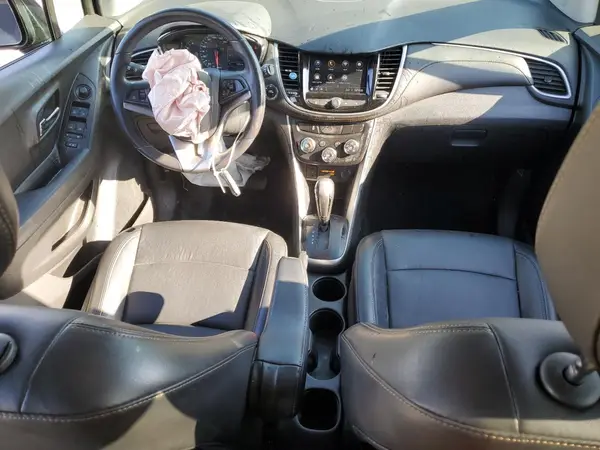 KL7CJLSB6MB313247 2021 CHEVROLET TRAX - Image 8