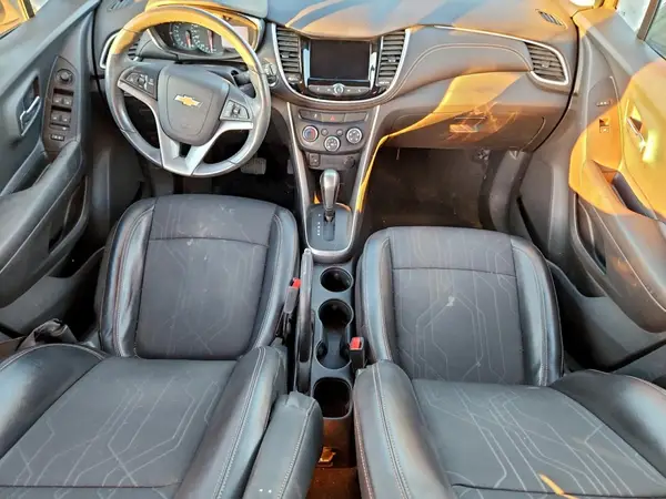 KL7CJLSB6MB317752 2021 CHEVROLET TRAX - Image 8