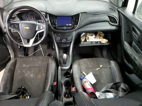 KL7CJLSB6MB327925 2021 CHEVROLET TRAX - Image 8