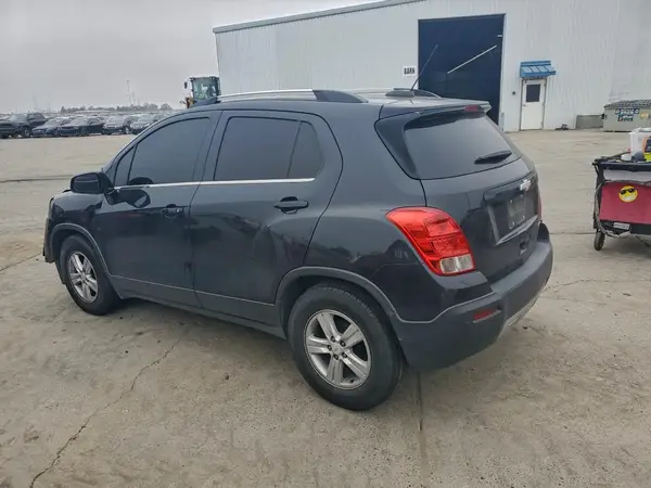 KL7CJLSB7GB536501 2016 CHEVROLET TRAX - Image 2