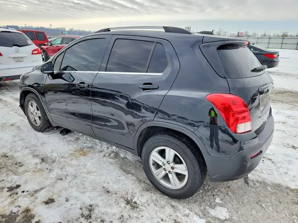 KL7CJLSB7GB552049 2016 CHEVROLET TRAX - Image 2