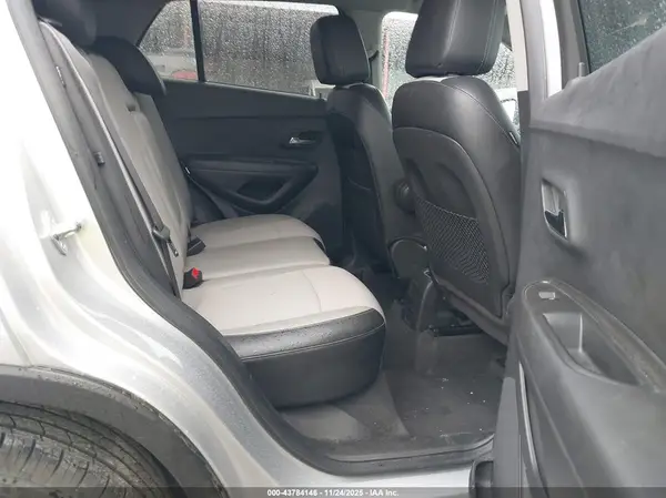KL7CJLSB7GB569904 2016 CHEVROLET TRAX - Image 8