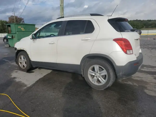 KL7CJLSB7GB614596 2016 CHEVROLET TRAX - Image 2