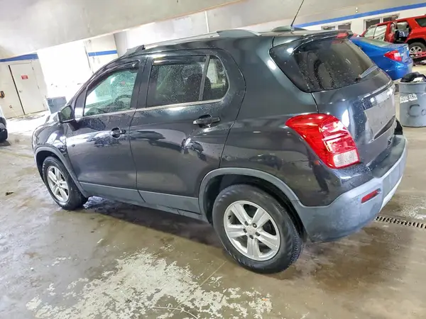 KL7CJLSB7GB616056 2016 CHEVROLET TRAX - Image 2