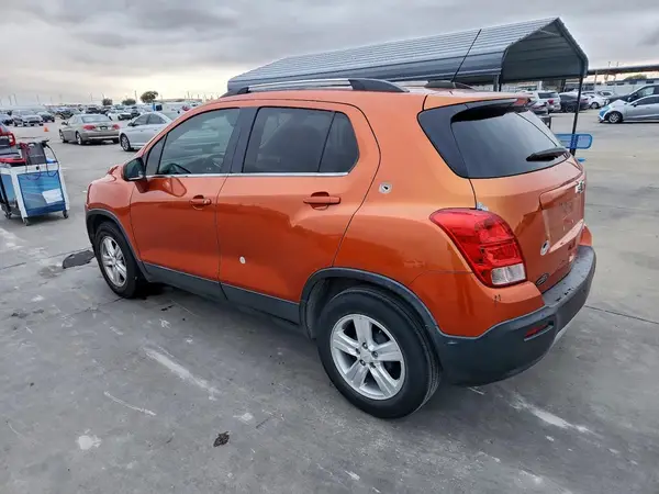 KL7CJLSB7GB618020 2016 CHEVROLET TRAX - Image 2