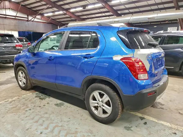 KL7CJLSB7GB629728 2016 CHEVROLET TRAX - Image 2