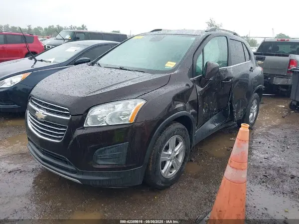 KL7CJLSB7GB691114 2016 CHEVROLET TRAX - Image 2