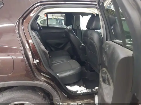 KL7CJLSB7GB703813 2016 CHEVROLET TRAX - Image 8