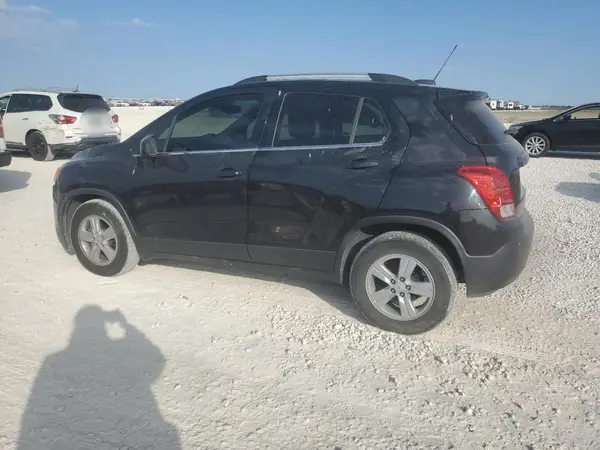 KL7CJLSB7GB744054 2016 CHEVROLET TRAX - Image 2