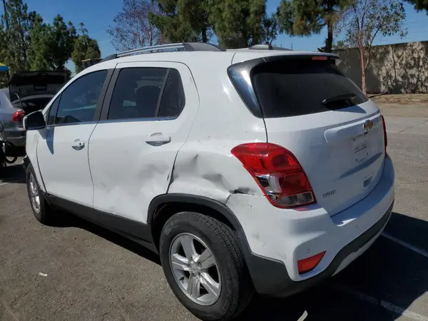 KL7CJLSB7HB061501 2017 CHEVROLET TRAX - Image 2