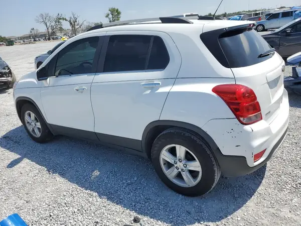 KL7CJLSB7HB090559 2017 CHEVROLET TRAX - Image 2