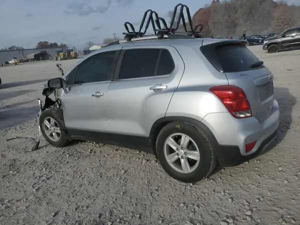 KL7CJLSB7HB140733 2017 CHEVROLET TRAX - Image 2