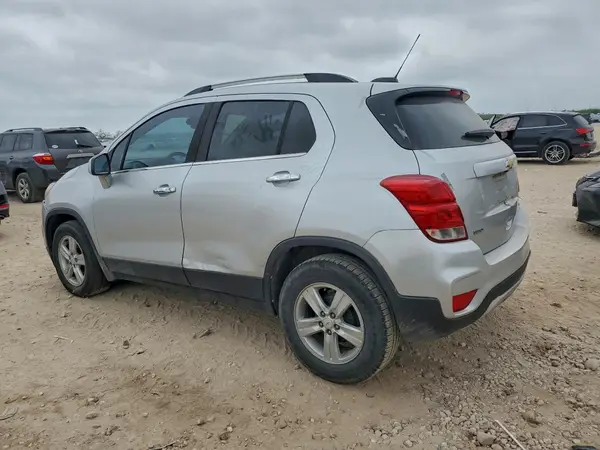 KL7CJLSB7HB150291 2017 CHEVROLET TRAX - Image 2