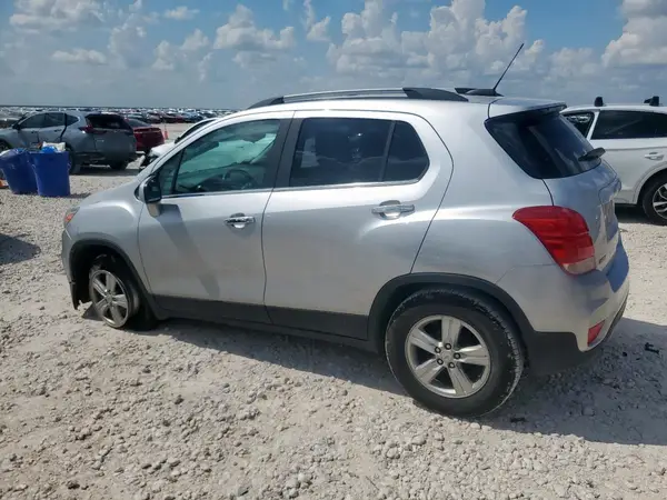 KL7CJLSB7HB151117 2017 CHEVROLET TRAX - Image 2