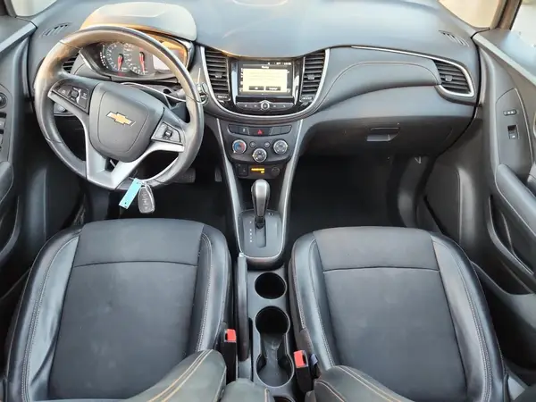 KL7CJLSB7HB157905 2017 CHEVROLET TRAX - Image 8