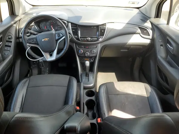 KL7CJLSB7HB180035 2017 CHEVROLET TRAX - Image 8