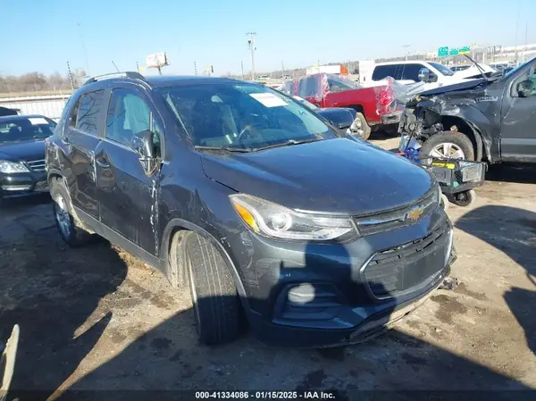 KL7CJLSB7JB580358 2018 CHEVROLET TRAX - Image 1