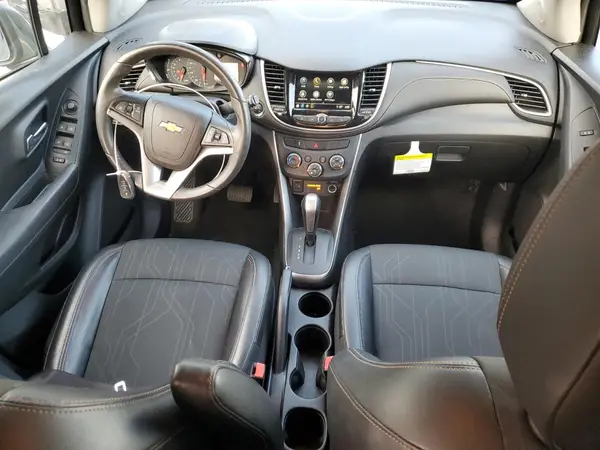 KL7CJLSB7JB603153 2018 CHEVROLET TRAX - Image 8