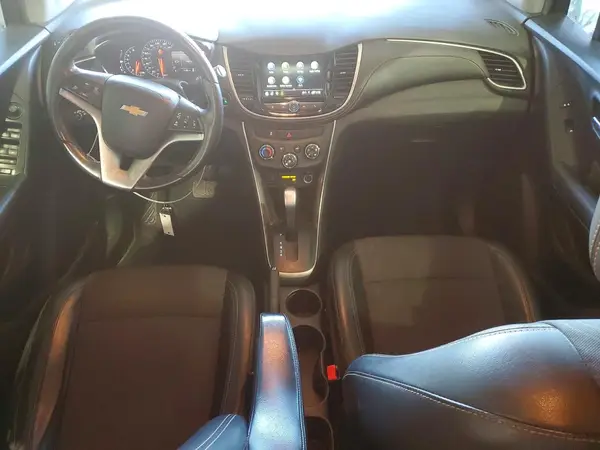 KL7CJLSB7JB628456 2018 CHEVROLET TRAX - Image 8