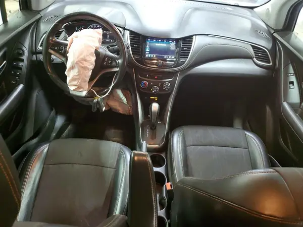 KL7CJLSB7JB634189 2018 CHEVROLET TRAX - Image 8
