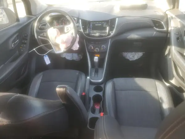 KL7CJLSB7KB721379 2019 CHEVROLET TRAX - Image 8