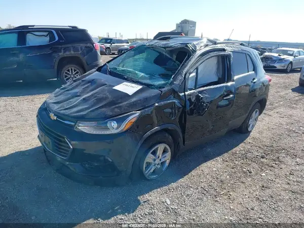 KL7CJLSB7KB730020 2019 CHEVROLET TRAX - Image 2