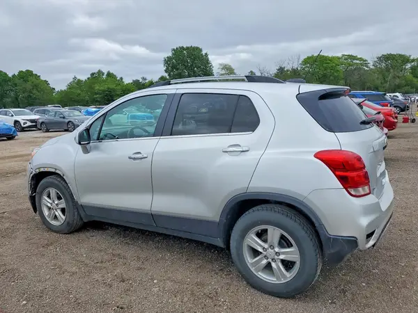 KL7CJLSB7KB740224 2019 CHEVROLET TRAX - Image 2