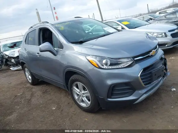 KL7CJLSB7KB744533 2019 CHEVROLET TRAX - Image 1