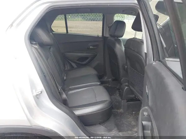 KL7CJLSB7KB756519 2019 CHEVROLET TRAX - Image 8