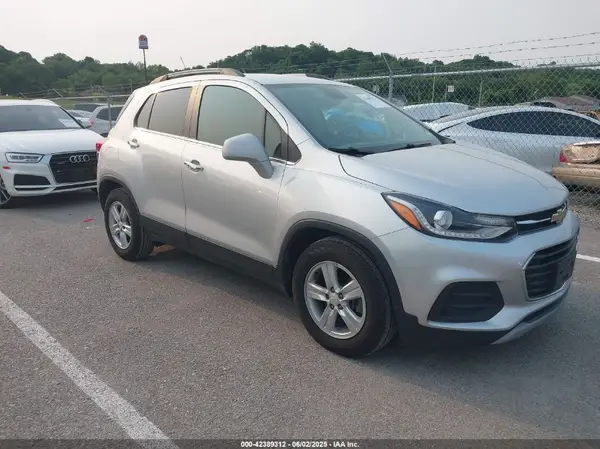 KL7CJLSB7KB817173 2019 CHEVROLET TRAX - Image 1