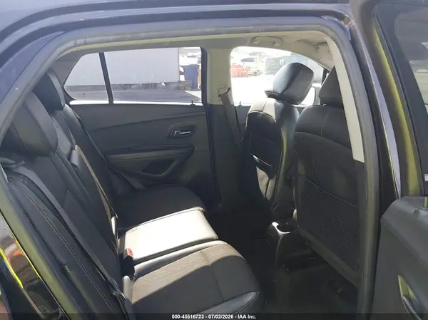 KL7CJLSB7KB822244 2019 CHEVROLET TRAX - Image 8