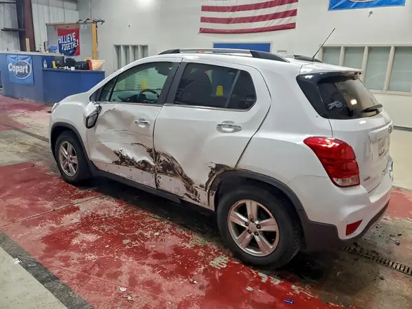 KL7CJLSB7KB862405 2019 CHEVROLET TRAX - Image 2