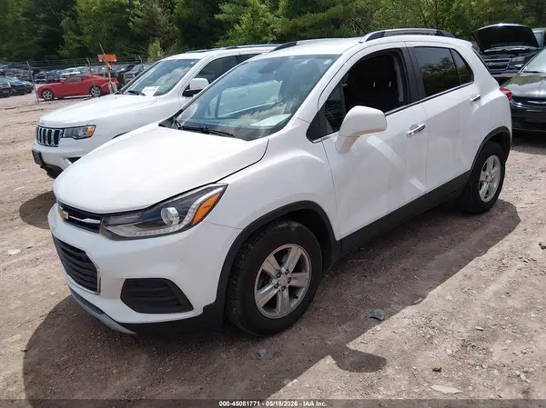 KL7CJLSB7KB873243 2019 CHEVROLET TRAX - Image 2