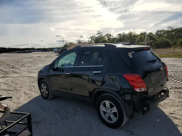 KL7CJLSB7KB881536 2019 CHEVROLET TRAX - Image 2