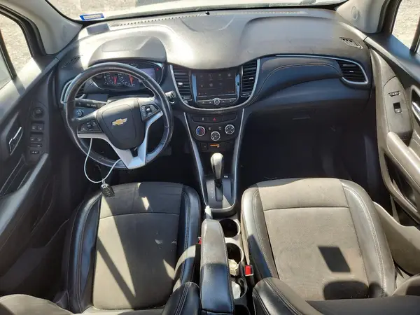 KL7CJLSB7KB886641 2019 CHEVROLET TRAX - Image 8