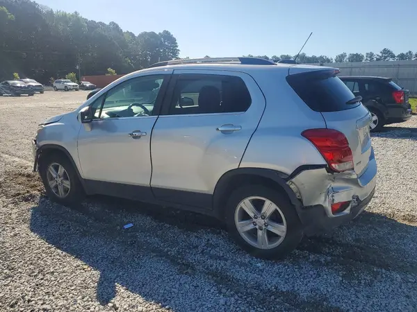KL7CJLSB7KB893086 2019 CHEVROLET TRAX - Image 2
