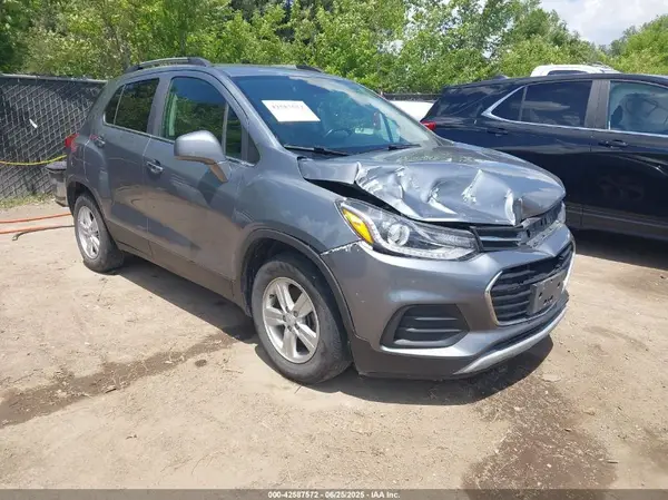 KL7CJLSB7KB903373 2019 CHEVROLET TRAX - Image 1