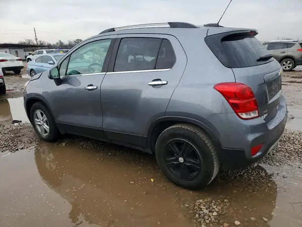 KL7CJLSB7KB928211 2019 CHEVROLET TRAX - Image 2